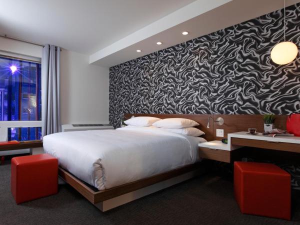 Mere Hotel : photo 8 de la chambre chambre lit king-size - Étage supérieur - vue sur ville