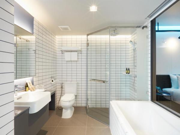 The Quarter Silom by UHG : photo 5 de la chambre chambre double deluxe avec baignoire
