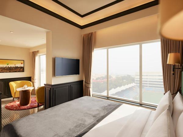 The Connaught, New Delhi- IHCL SeleQtions : photo 4 de la chambre chambre premium lit king-size - 10 % de réduction sur nourriture et boissons sans alcool, happy hours (boisson achetée = boisson offerte) de 17h30 à 19h30 (sauf 14 février)