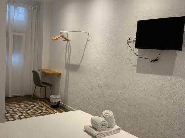 Star Home : photo 6 de la chambre chambre double avec salle de bains privative