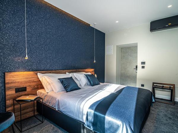 Calma LUXURY Rooms : photo 7 de la chambre chambre double ou lits jumeaux avec balcon