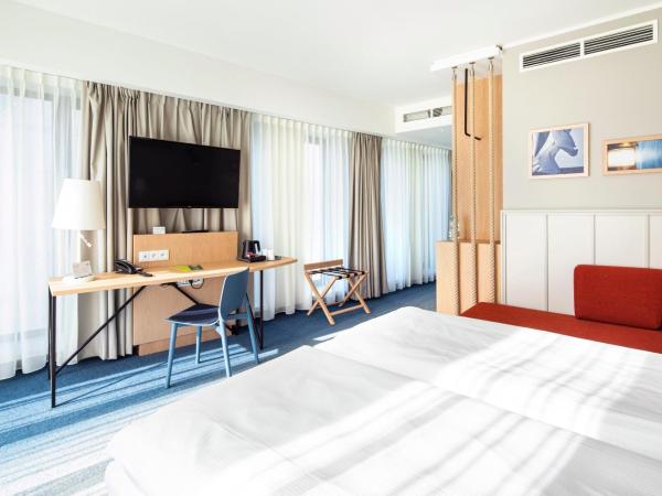 Holiday Inn Gdansk - City Centre, an IHG Hotel : photo 6 de la chambre chambre lit queen-size premium