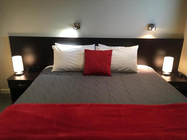 Kauri Motel on Riccarton : photo 2 de la chambre studio king avec bain à remous