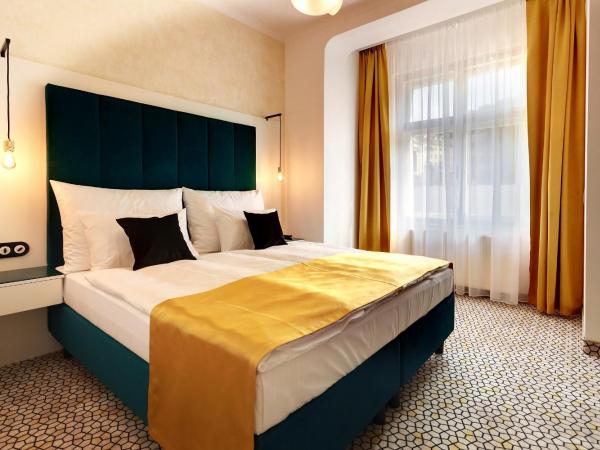 Art Deco WOLKER by ASTORIA Hotel & Medical Spa : photo 2 de la chambre suite junior familiale