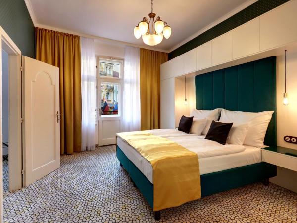 Art Deco WOLKER by ASTORIA Hotel & Medical Spa : photo 2 de la chambre suite
