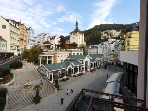Art Deco WOLKER by ASTORIA Hotel & Medical Spa : photo 5 de la chambre suite