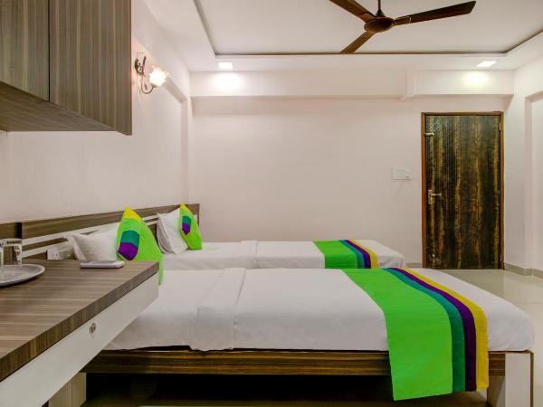 Treebo Kings Inn Vashi : photo 6 de la chambre chambre double standard