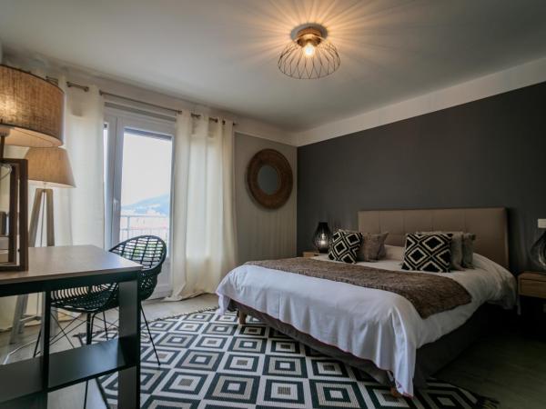 Hôtel Spunta Di Mare : photo 6 de la chambre chambre double ou lits jumeaux confort - vue sur mer