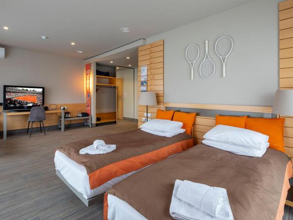 Hotel Restauracja Tenis Kortowo : photo 2 de la chambre chambre lits jumeaux