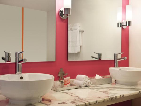 Flamingo Las Vegas Hotel & Casino : photo 4 de la chambre suite neapolitan 1 lit king-size - non-fumeurs