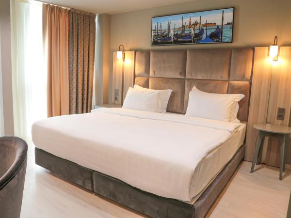 Pasaport Pier Hotel : photo 5 de la chambre chambre supérieure lit queen-size