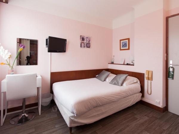 Le Pavillon Bleu Hotel Restaurant : photo 1 de la chambre chambre simple standard avec lit de 120 cm