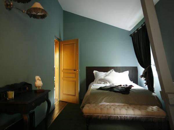 Maison d'hôtes Stella Cadente : photo 4 de la chambre chambre chat botté