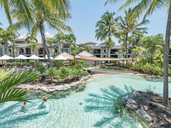 Luxury Apartments at Temple Resort and Spa Port Douglas : photo 2 de la chambre two-bedroom penthouse with rooftop courtyard