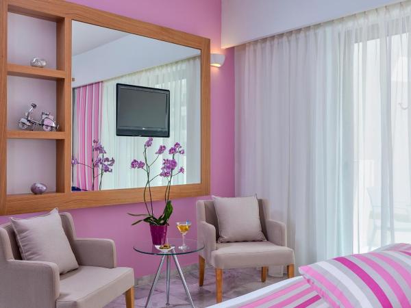 Ilios Beach Hotel Apartments ADULTS ONLY : photo 2 de la chambre studio - vue sur piscine