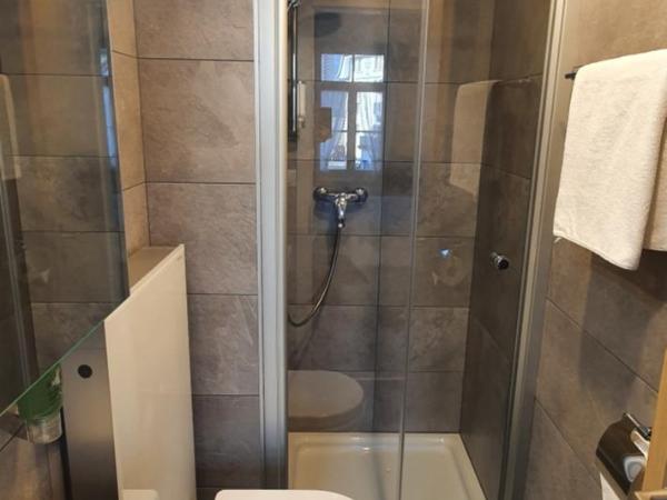 The Aarburg Hotel & Café : photo 5 de la chambre chambre double - vue sur montagne