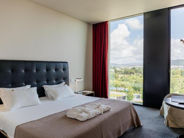 Axis Viana Business & SPA Hotel : photo 1 de la chambre chambre double - vue sur fleuve