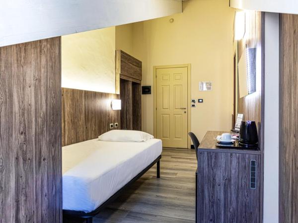 Hotel Urbani : photo 7 de la chambre chambre simple confort