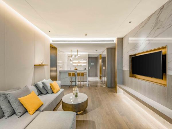 Crowne Plaza Suzhou, an IHG Hotel : photo 5 de la chambre 1 king navigator suite high floor lounge access lake view