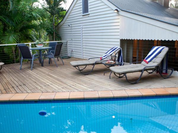 Port Douglas Cottage & Lodge : photo 2 de la chambre two-bedroom lodge - disability access (4 owen street)