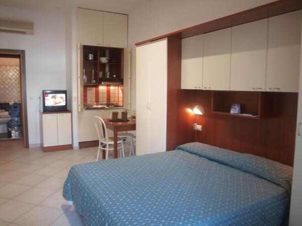 Residence I Girasoli : photo 1 de la chambre studio