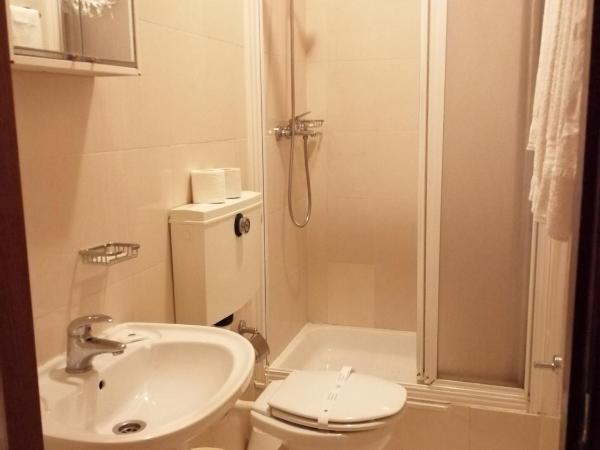 Residencia Vale Formoso : photo 6 de la chambre chambre lits jumeaux