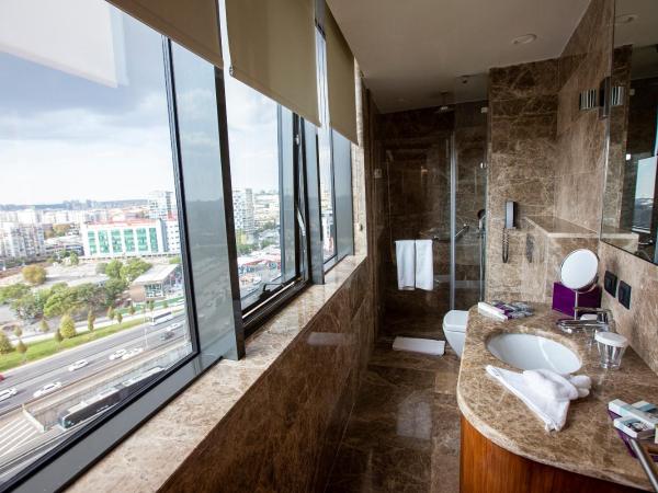 Uranus Istanbul Topkapi : photo 6 de la chambre suite junior avec salon séparé