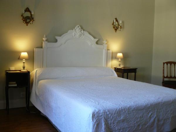 La Maison de Saumur : photo 2 de la chambre suite supérieure lit king-size