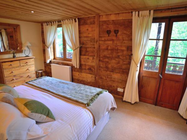 Chalet Cannelle : photo 6 de la chambre chambre double ou lits jumeaux deluxe - vue sur montagne