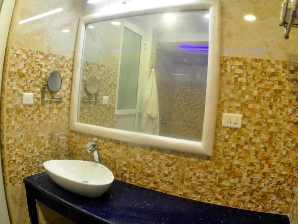 Royal Penguin Boutique Hotel & Spa : photo 9 de la chambre chambre double exécutive