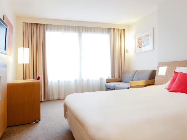 Novotel Lille Centre Gares : photo 9 de la chambre chambre double classique avec canapé-lit