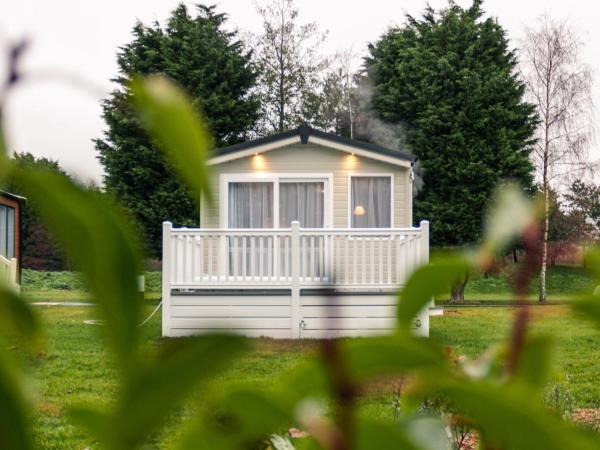 Yew Tree Lodge with Hot Tub : photo 7 de la chambre lodge