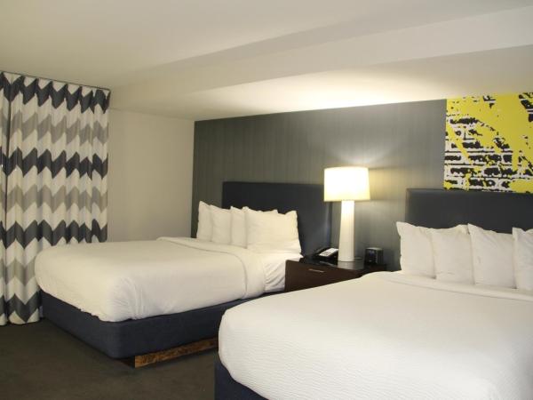 Comfort Inn & Suites Baltimore Inner Harbor : photo 4 de la chambre chambre double standard avec 2 lits doubles - non-fumeurs