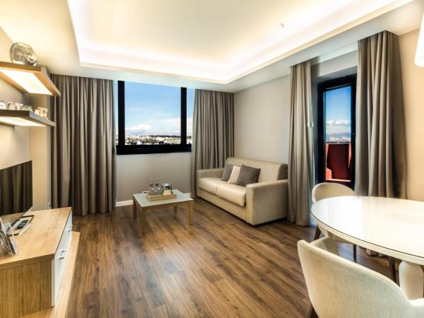 Holiday Inn Naples, an IHG Hotel : photo 6 de la chambre grande suite 1 chambre lit king-size