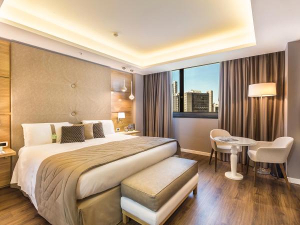 Holiday Inn Naples, an IHG Hotel : photo 4 de la chambre grande suite 1 chambre lit king-size