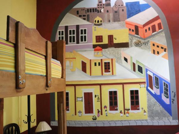 Hostel Casa Zalaoui : photo 3 de la chambre chambre quadruple avec salle de bains privative