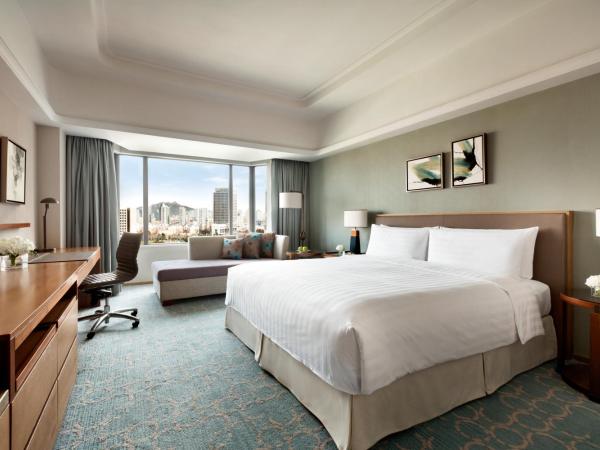 Shangri-La Qingdao - May Fourth Square : photo 7 de la chambre deluxe grand king room - city wing