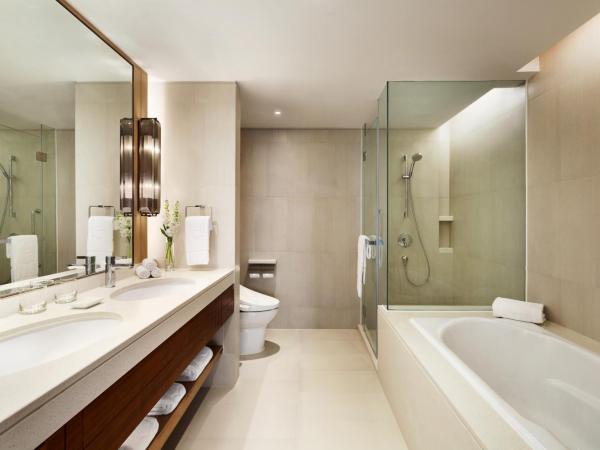 Shangri-La Qingdao - May Fourth Square : photo 8 de la chambre suite exécutive - aile ville