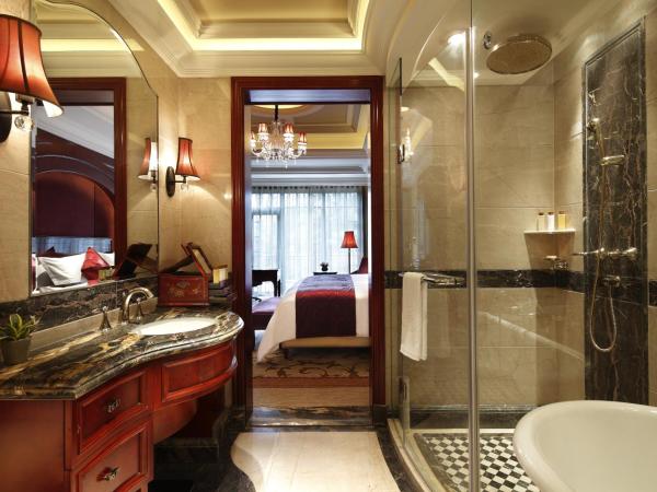 InterContinental Shanghai Ruijin, an IHG Hotel - Downtown Historic Iconic Garden Hotel : photo 3 de la chambre chambre lit king-size premium - Étage club