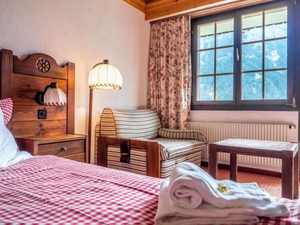 Hotel Gletscherblick Grindelwald : photo 7 de la chambre chambre double avec balcon - vue sur montagnes
