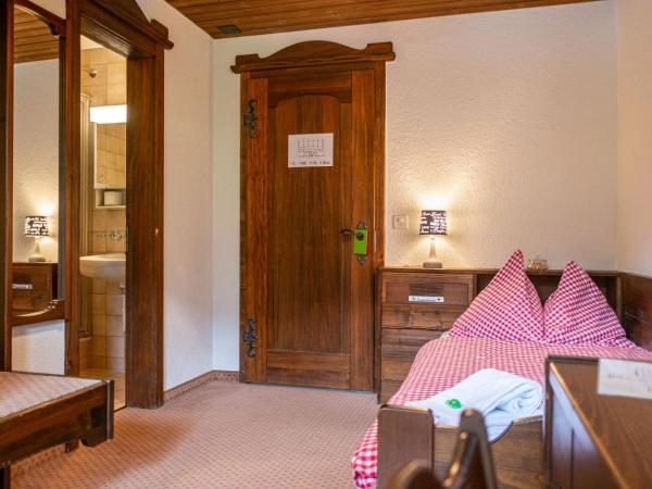 Hotel Gletscherblick Grindelwald : photo 8 de la chambre petite chambre simple