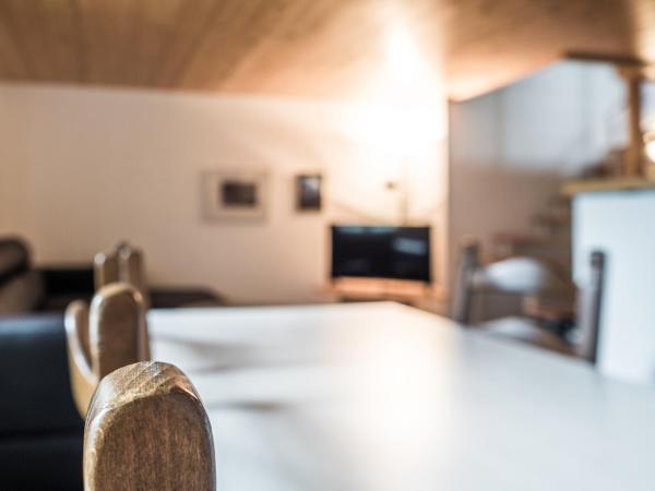 Hotel Gletscherblick Grindelwald : photo 7 de la chambre appartement avec terrasse