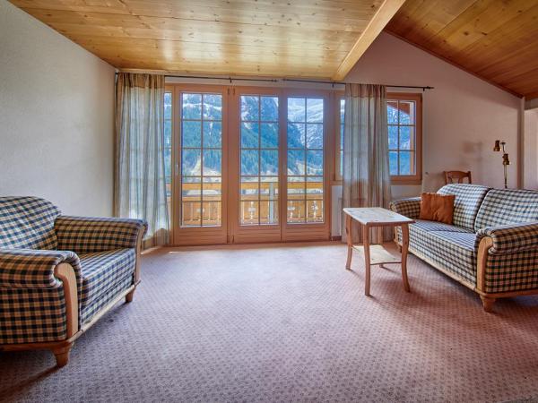Hotel Gletscherblick Grindelwald : photo 9 de la chambre appartement en duplex