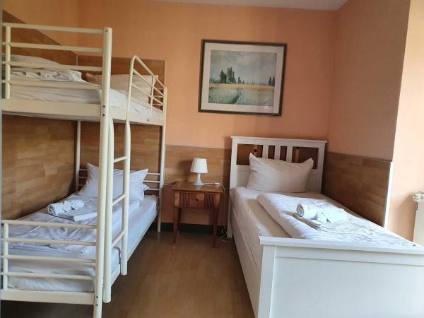 CityPark Aparthotel : photo 1 de la chambre chambre triple