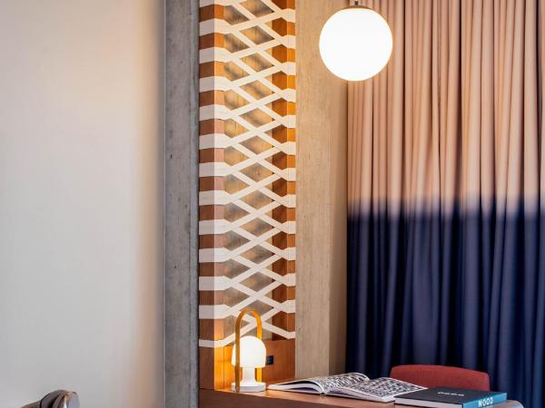 Hyatt Centric Downtown Portland : photo 3 de la chambre chambre lit king-size - vue sur ville