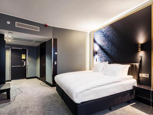 Crowne Plaza Helsinki - Hesperia, an IHG Hotel : photo 2 de la chambre chambre lit king-size standard - accessible aux personnes à mobilité réduite