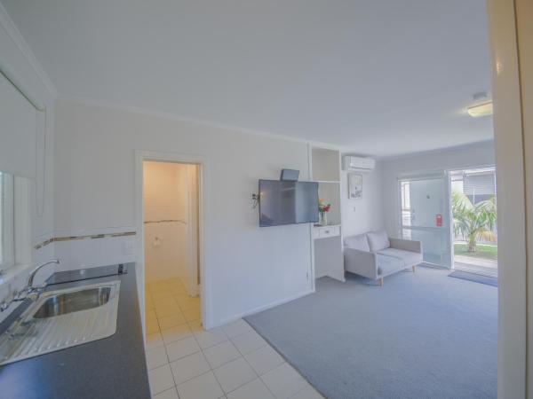 Sylvia Park Motel : photo 9 de la chambre studio lits jumeaux