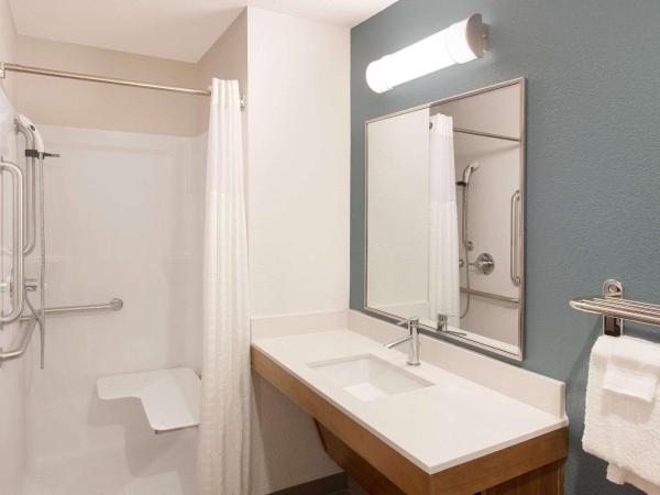 WoodSpring Suites Houston 288 South Medical Center : photo 4 de la chambre chambre lit queen-size accessible aux personnes à mobilité réduite - non-fumeurs