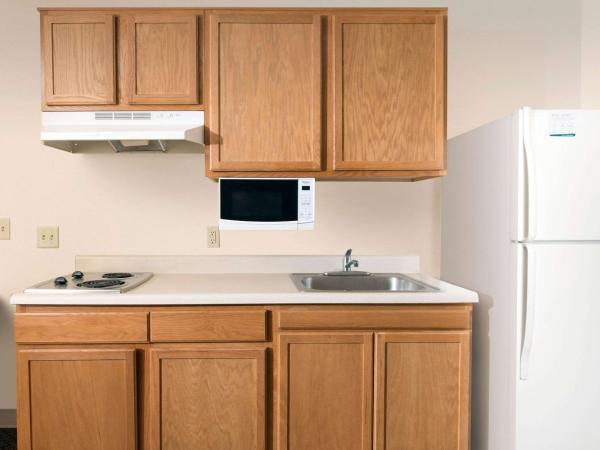 WoodSpring Suites San Antonio North Live Oak I-35 : photo 8 de la chambre chambre lit queen-size - adaptée aux personnes à mobilité réduite - fumeurs