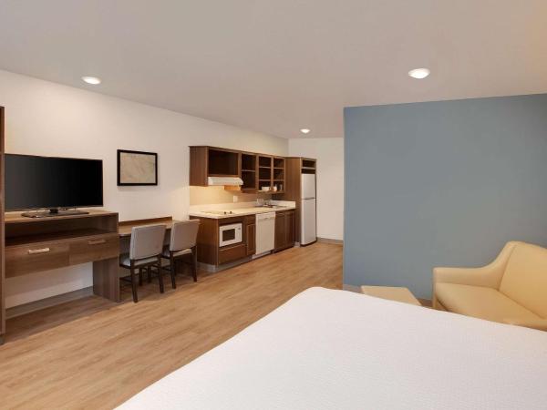 WoodSpring Suites Houston Northwest : photo 4 de la chambre chambre lit queen-size avec baignoire - accessible aux personnes à mobilité réduite - non-fumeurs